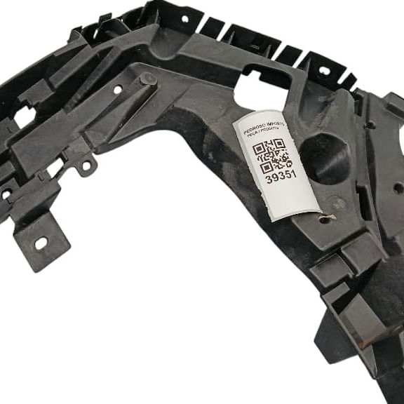 Guia Parachoque Traseiro Direito Volvo Xc40 2.0 2018