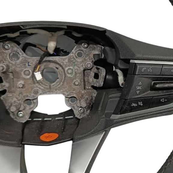 Volante Multifuncional Tracker Chevrolet 1.2 2023 Preto