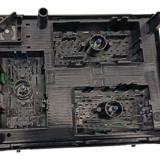 Caixa Fusivel Motor Chevrolet Tracker 1.2 2023