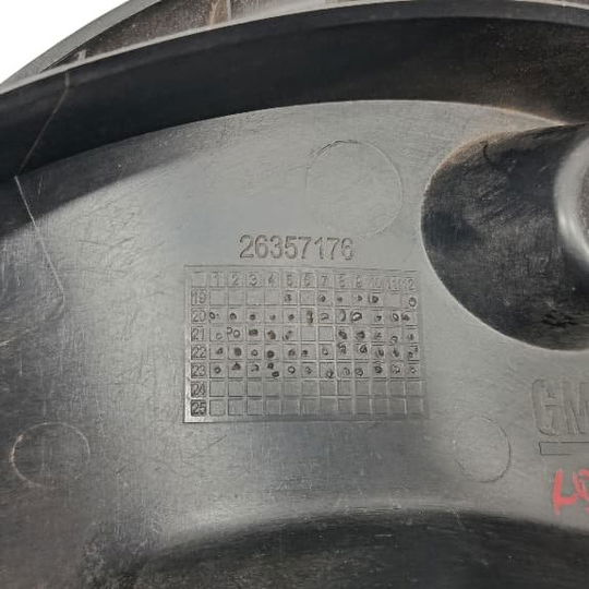 Moldura Interna Tampa Tras. Dir. Chevrolet Tracker 1.2 2023