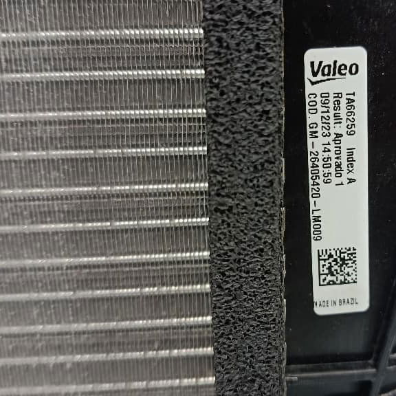 Radiador Chevrolet Tracker 1.2 2023