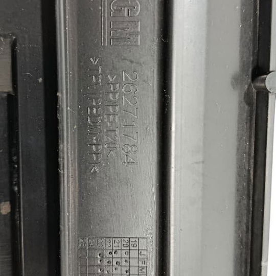 Defletor Superior Radiador Chevrolet Tracker 1.2 2023