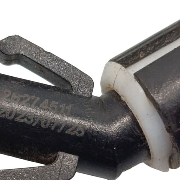 Esguicho Burucutu Traseiro Chevrolet Tracker 1.2 2023 - Preto