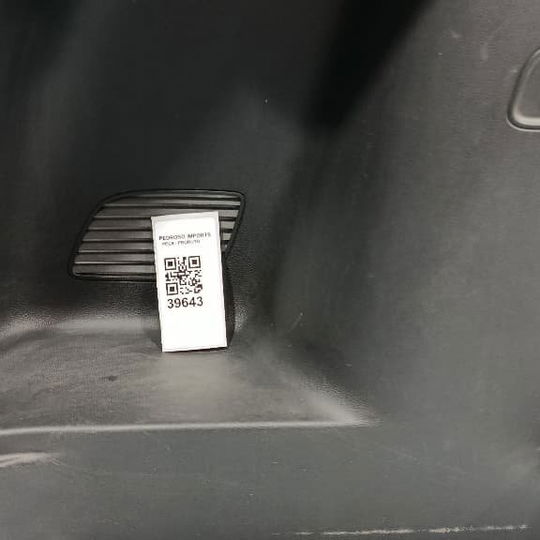 Forro Lateral Porta Malas Esq. Chevrolet Tracker 1.2 2023