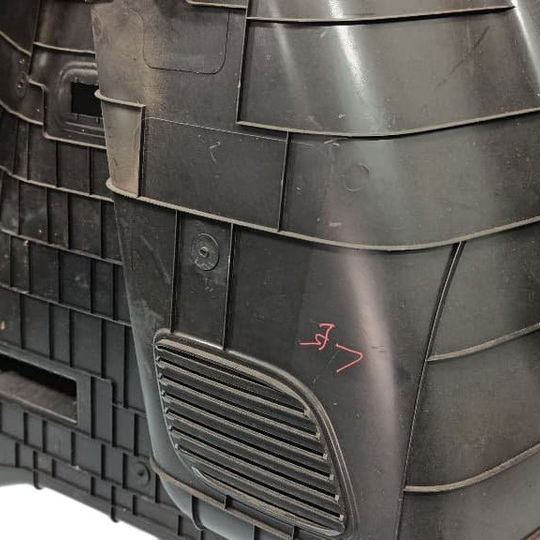 Forro Lateral Porta Malas Esq. Chevrolet Tracker 1.2 2023