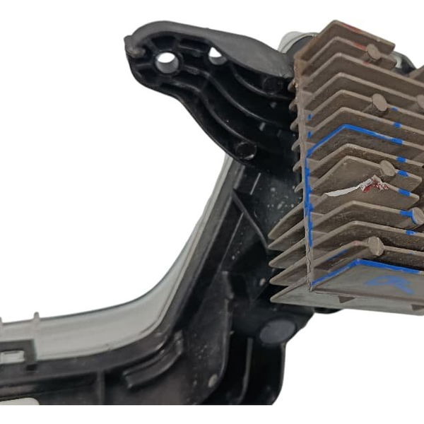 Farol Milha Dian Dir Tracker 1.2 2023 (detalhes Circulados)