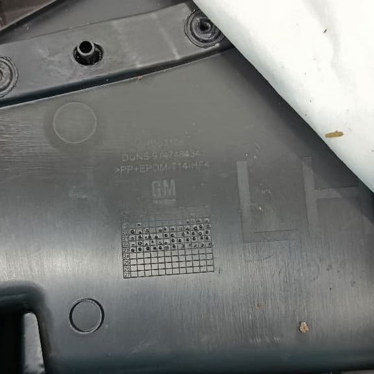 Forro Porta Dianteiro Esquerdo Chevrolet Tracker 1.2 2023
