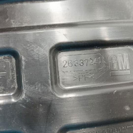 Parabarro Traseiro Direito Chevrolet Tracker 1.2 2023