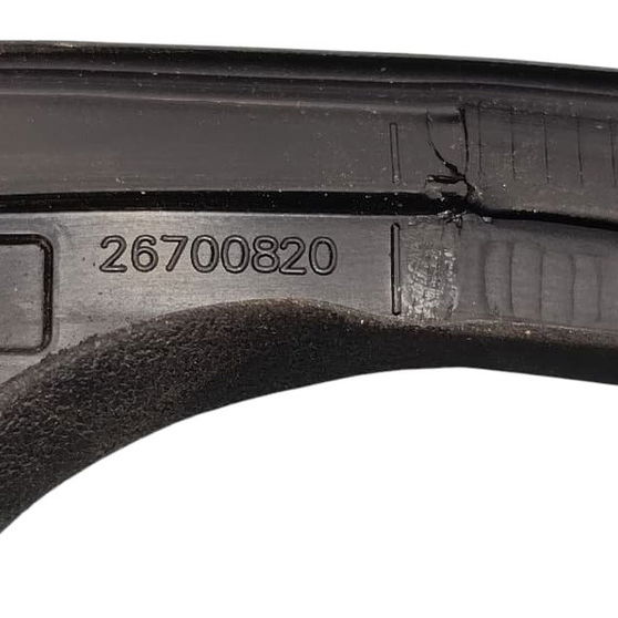 Friso Borracha Guarnição Diant Dir Chevrolet Tracker 2023