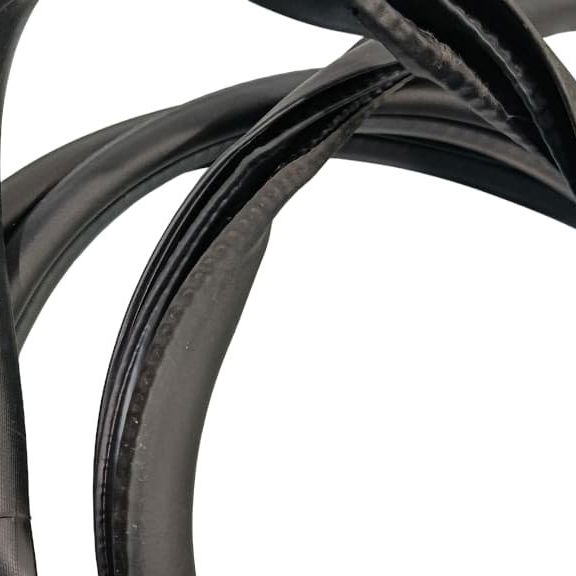 Borracha Porta Dianteira Direita Chevrolet Tracker 1.2 2023 Preto