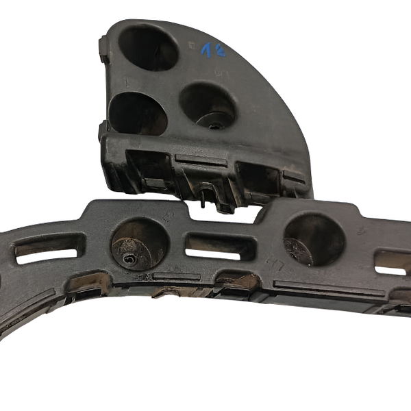 Kit Guia Parachoque Traseiro Esq Chevrolet Tracker 1.2 2023