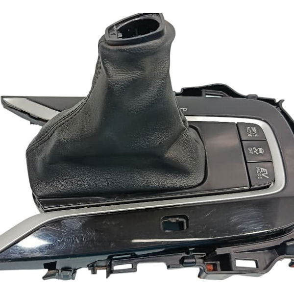 Moldura Alavanca Cambio Automat. C/botões Corolla Cross 2023 Lisa Preto