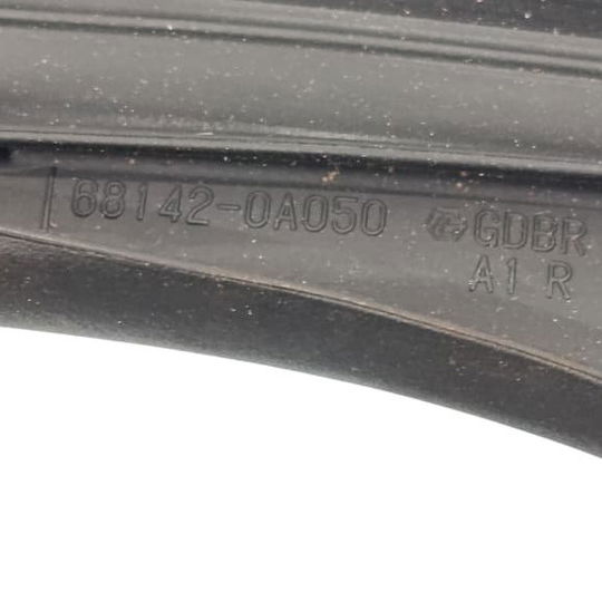 Borracha Guarnição Janela Porta Diant Dir Corolla Cross 2023 - Preto