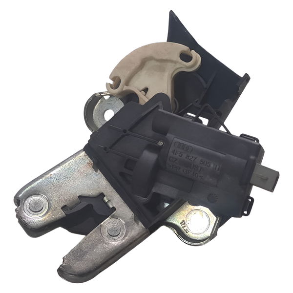 Fechadura Tampa Traseira Porta Malas Passat Cc 2010