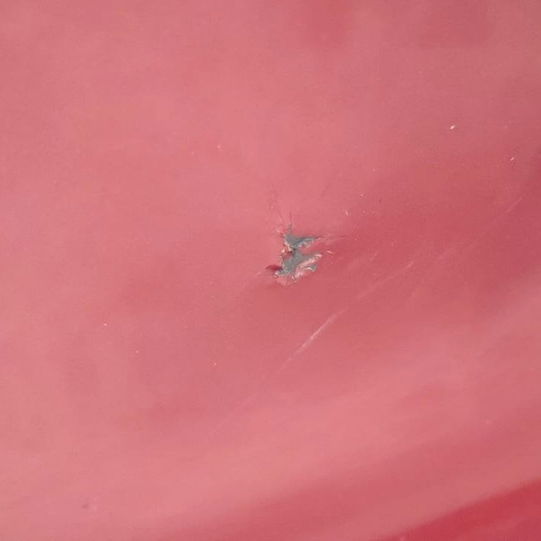 Parachoque Dianteiro Gm Tracker 2023 (detalhes) Vermelho