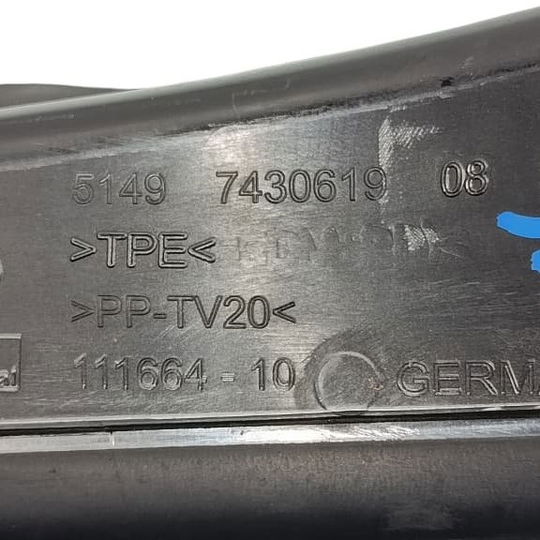 Moldura Esquerda Porta Malas Bmw 320 2021