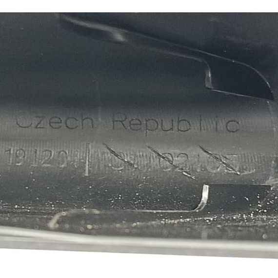 Acabamento Porta Mala Direito Bmw 320 2021 Preto