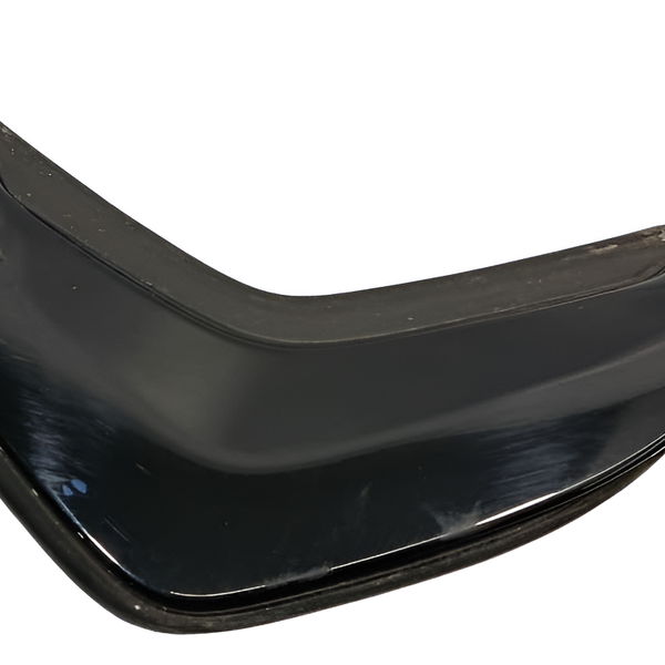 Acabamento Moldura Coluna Traseira Direita Bmw 320 2021