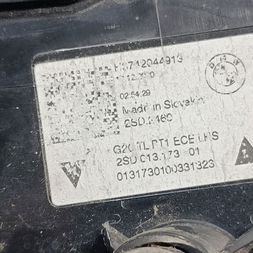 Lanterna Traseira Esquerda Bmw 320 2021 Esquerdo/motorista Vermelho