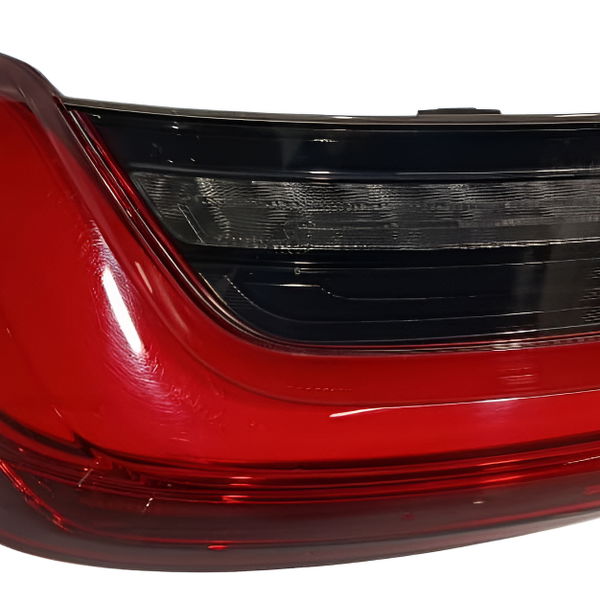 Lanterna Traseira Esquerda Bmw 320 2021 Esquerdo/motorista Vermelho