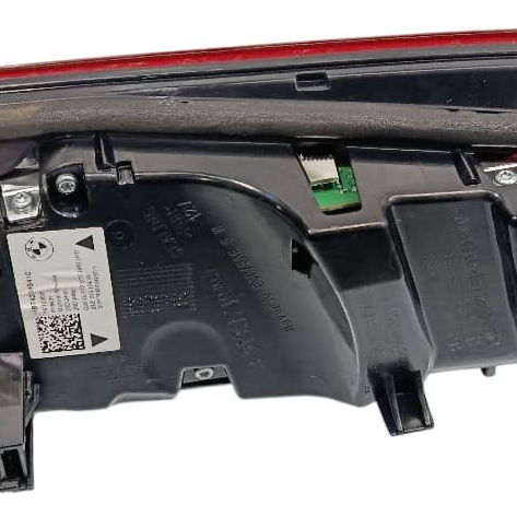 Lanterna Porta Malas Traseira Direita Bmw 320 2021 Vermelho Direito/passageiro