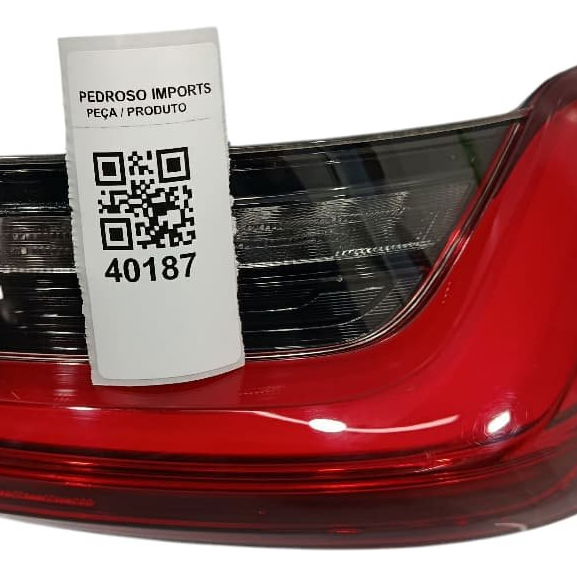 Lanterna Traseira Direita Bmw 320 2021 Direito/passageiro Vermelho