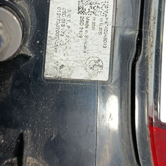 Lanterna Traseira Direita Bmw 320 2021 Direito/passageiro Vermelho