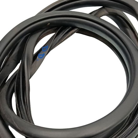 Borracha Porta Dianteira Direita Corolla Cross Hybrid 23/24 Preto