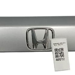 Aplique Moldura Tampa Traseira Honda Hrv 2020 Prateado
