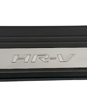 Soleira Porta Dianteira Direita Honda Hrv 2020 Preto