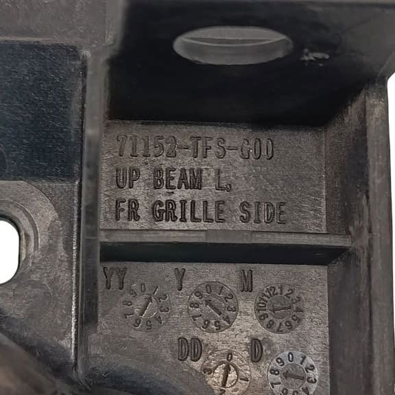 Suporte Esq Grade Parachoque Diant Honda Hrv Touring 2020