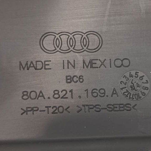 Acabamento Interno Paralama Esquerdo Audi Q5 2020 Preto