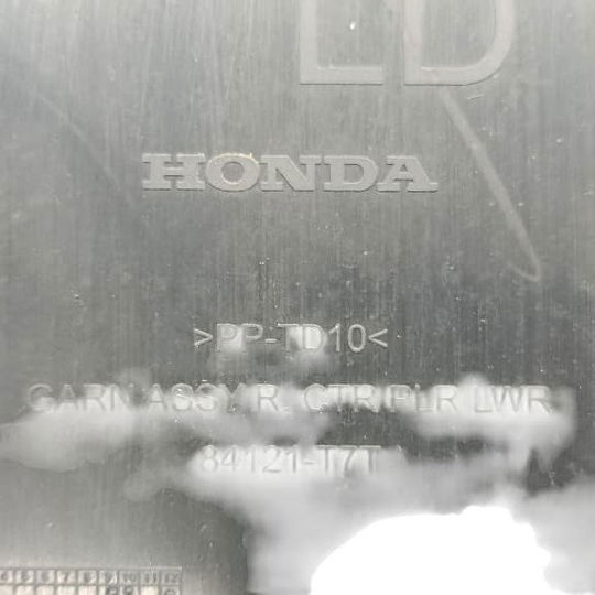 Acabamento Coluna Lateral Direito Honda Hrv Touring 1.5 2020 - Preto