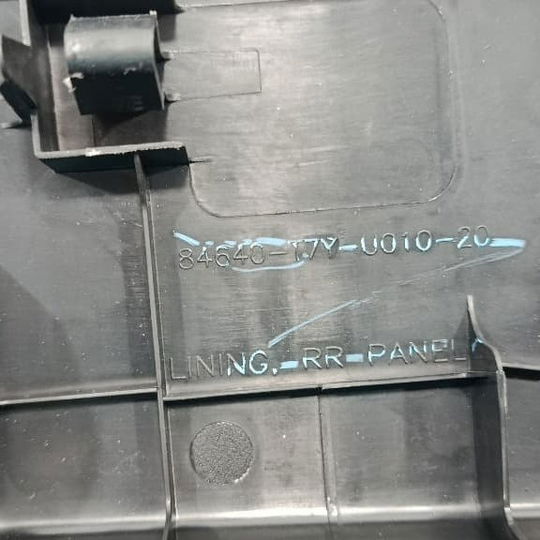 Acabamento Coluna Lateral Direito Honda Hrv Touring 1.5 2020 - Preto