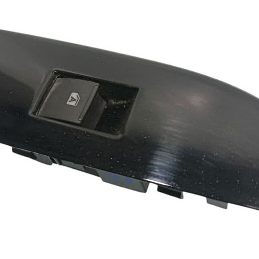 Botão Vidro Elétrico Traseiro Direito Toyota Sw4 Gr 2024