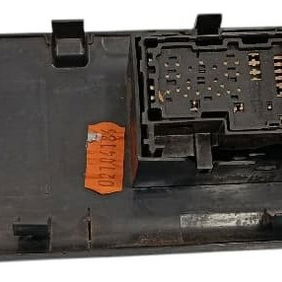 Botão Vidro Elétrico Dianteiro Direito Toyota Sw4 Gr 2024