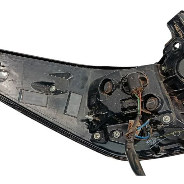 Lanterna Traseira Direita Toyota Sw4 Gr 2024 Direito/passageiro Vermelho