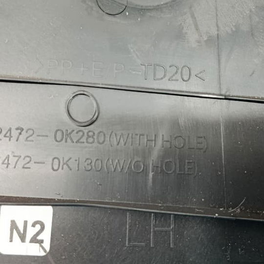 Acabamento Coluna Traseira Esquerda Toyota Sw4 Gr 2024