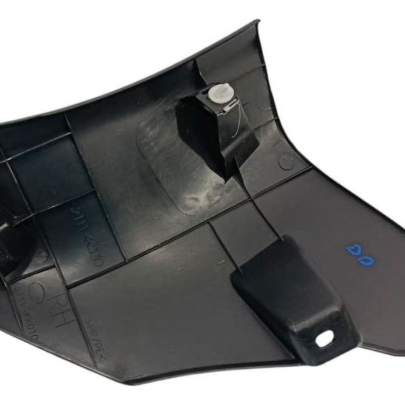 Moldura Acabamento Carpete Dianteiro Dir Toyota Sw4 Gr 2024 Preto