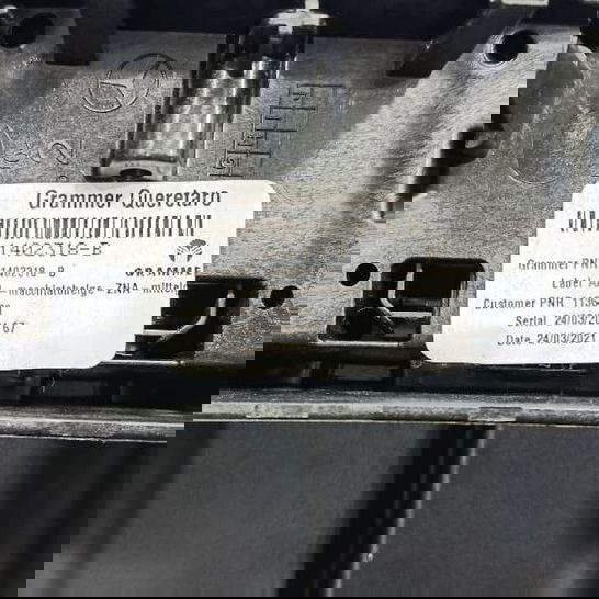 Acabamento Apoio Braço Mercedes Glb 200 1.3 2021 Bege