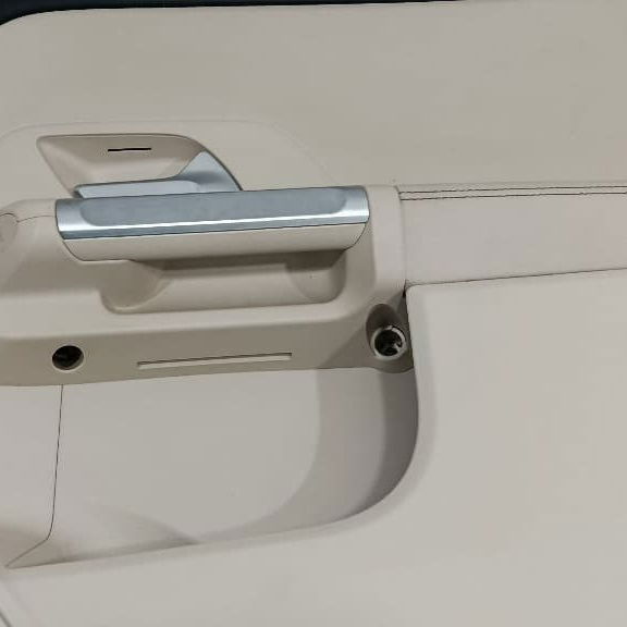 Forro Porta Traseira Direita Mercedes Glb 200 2021 Bege