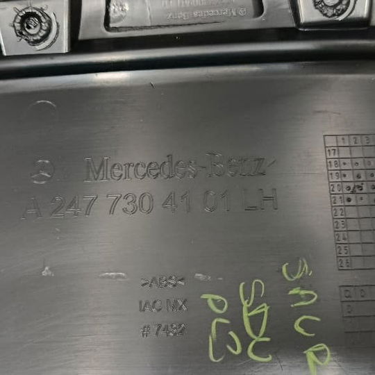 Forro Porta Traseiro Esquerdo Mercedes Glb 200 2021 Bege