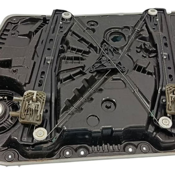 Máquina Vidro C/alto Falante Diant Esq Mercedes Glb200 2021