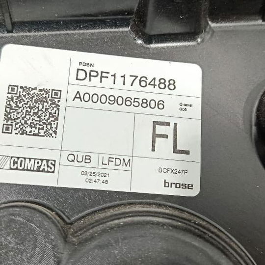 Máquina Vidro C/alto Falante Diant Esq Mercedes Glb200 2021