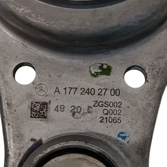 Coxim Inferior Esquerdo Mercedes Glb 200 1.3 2021