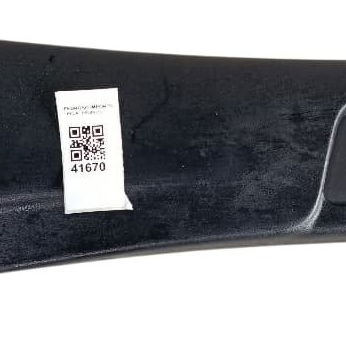 Acabamento Coluna Esquerda Mercedes Glb 200 2021