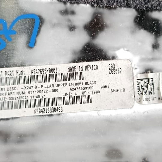 Acabamento Coluna Esquerda Mercedes Glb 200 2021