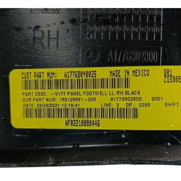 Soleira Direita Mercedes Glb 200 2021 Preto