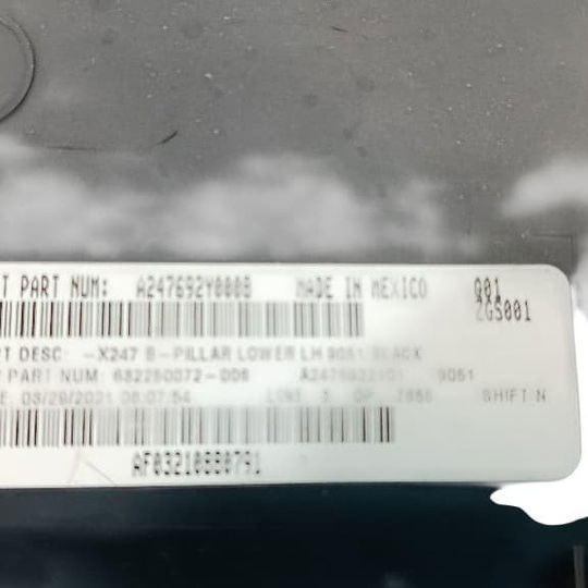 Acabamento Inferior Esq. Coluna Mercedes Glb 200 1.3 2021 Preto