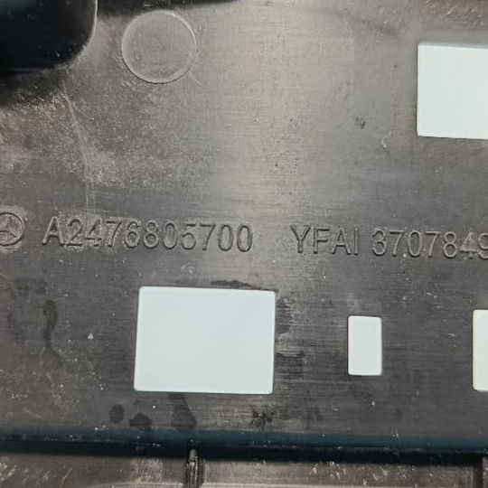 Acabamento Inferior Porta Luvas Mercedes Glb 200 1.3 2021